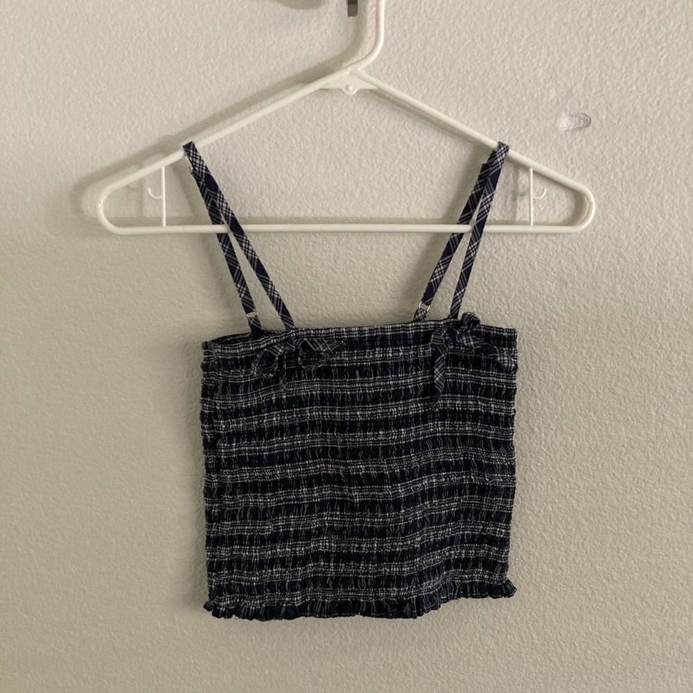Navy blue plaid scrunch crop top. Forever21